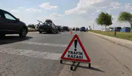 Sivas'ta öğrenci servisi ile polis aracı çarpıştı : 13'ü öğrenci 16 yaralı