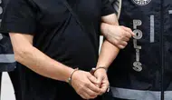 Adana'da depoya uyuşturucu operasyonu : Bavullardan 100 kilo esrar çıktı