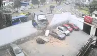 Ekvador'da Dehşet Veren Trafik Kazası: Kamyon Otobüse Çarptı