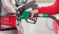 Haftasonu benzine zam ya da indirim olacak mı? Yeni haftada neler bekleniyor?