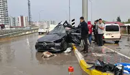 Yön Tabelasının Direğine Çarpan Otomobilin Sürücüsü Canından Oldu
