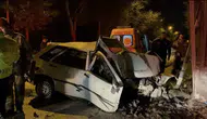 Bursa'da feci kaza ! Otomobil duvara çarptı, sürücü ağır yaralandı