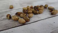 Zeytin Çekirdeğinden Çevre Dostu Bardak ve Tabak Üretimi Nasıl Gerçekleşiyor?