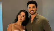 Halit Özgür Sarı ve Özge Yağız yeniden partner oluyor : Tell Me Troy mini dizisi hakkında bilgiler neler?