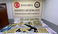 Başakşehir'de uyuşturucu operasyonu : 7 kilo 765 gram skunk ve AK-47 ele geçirildi