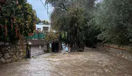 Bodrum'da sağanak felaketi: Mahsur kalan hamile kadın kurtarıldı