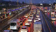 İstanbul'da Akşam Saatlerinde Trafik Yüzde 83'e Ulaştı
