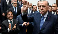 Cumhurbaşkanı Erdoğan'ın Grup Toplantısındaki KAAN Kravatı Dikkat Çekti