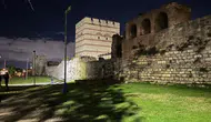 Zeytinburnu’nda tarihi surların önünde erkek cesedi bulundu