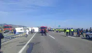 Manisa Akhisar'da Tur Otobüsü ve Çekici Çarpıştı: 11 Vefat