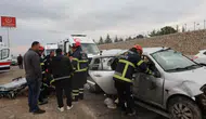 Nevşehir'de feci kaza : İki otomobil çarpıştı, 7 kişi yaralandı