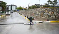 Kuşadası'nda Mazgallar Taşkınlara Karşı Temizlendi