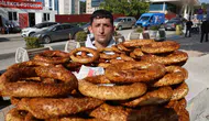 Simit Tezgahını Boş Bırakıp KPSS'ye Girdi: Dönüşteki Manzara Duygulandırdı