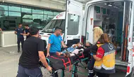 Mersin'de feci kaza : Tarım işçilerini taşıyan minibüs ile 2 tır çarpıştı, 11 yaralı
