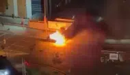 Kağıthane'de seyir halindeki cip yanarak kullanılamaz hale geldi