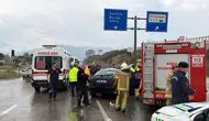 Bursa'da Otomobil Hafriyat Kamyonuna Çarptı: 2 Yaralı