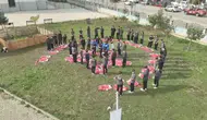 Bolu'da Cumhuriyet'in 103. Yılında Gökyüzü Uçurtmalarla Renklendi