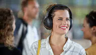 İngiltere'de Toplu Taşımada Kulaklıksız Müzik Dinleyene 100 Sterlin Cezası!
