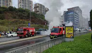 İstanbul Eyüpsultan'da Elektrikli Otomobil Yangını