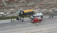 Konya'da demir yüklü kamyona çarpan tırın sürücüsü hayatını kaybetti