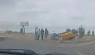 Diyarbakır Bağlar'da trafik kazası : Takla atan araçtan yaralı çıktı
