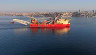 Dev Boru Döşeme Gemisi JSD6000 İstanbul Boğazı'ndan Geçti