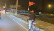 Iğdır'da Yaşlı Vatandaştan Cumhuriyet Konvoyuna Bisikletli Destek