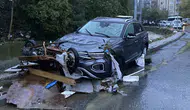 İstanbul Ayazağa'da Şiddetli Yağış Sel Felaketine Yol Açtı