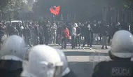 Arnavutluk'ta Öğrenci Gösterilerinde Polisle Eylemciler Çatıştı