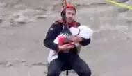 Sakarya'da Sel Felaketinde Jandarmadan Duygulandıran Kurtarma Operasyonu