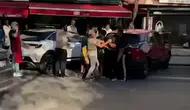 Başakşehir'de Esnaf ile Kurye Arasında Tekme Yumruklu Kavga