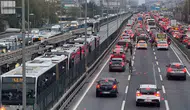 İstanbul'da İki Büyük Maç Öncesi Trafik Felç Oldu