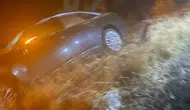 Batman'da otomobil bahçeye daldı : 5 kişi yaralandı