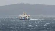 Kuzey Ege'de fırtına nedeniyle yarın yapılması planlanan feribot seferleri iptal edildi