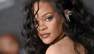 Rihanna, Yeni Albüm Çalışmaları İçin Stüdyoya Girdi
