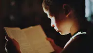 Türkiye'de Okurların Vazgeçemediği Kitaplar Neler? İşte Yıllardır Raflardan İnmeyen Eserler