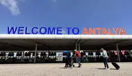Antalya Havalimanı'nda yoğunluk arttı: Yolcu sayısı 3 milyonu aştı
