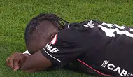 Beşiktaşlı Olaitan, Konyaspor maçının ardından gözyaşlarına boğuldu