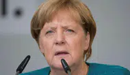 Angela Merkel'in Makyaj Giderleri Neden Tartışma Yarattı?