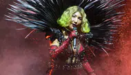 Hande Yener'in sahne tarzını görenler şaştı kaldı