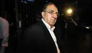 Nihat Özbağı kimdir, kaç yaşında, nereli ve mesleği nedir? Evli mi, eşi kimdir?