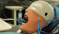 İsviçreli bilim insanları robot dişçi ile diş tedavisini tek randevuya indirecek