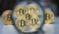 Bitcoin'de sert düşüş: Jeopolitik gerilimler fiyatları 70 bin dolar sınırına çekiyor