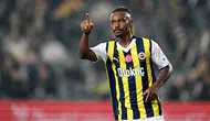 Bursaspor, eski Fenerbahçeli futbolcu Lincoln Henrique'yi transfer etti