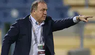 Curaçao millî futbol takımının teknik direktörü Dick Advocaat kimdir?