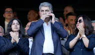 Hakan Safi yenilgiyi kabullendi : Aziz Yıldırım'ı tebrik etti