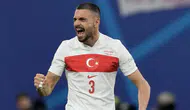 Merih Demiral'dan Dünya Kupası eleştirisi: Hayallerimizin çok uzağında kaldık