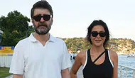 Mutlu çiftin Bebek yürüyüşü