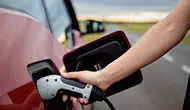 Akaryakıt zamları elektrikli araç satışlarını artırdı: Haziranda 2 milyon araç satıldı