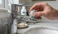 Muslukları temizlemenin en etkili yöntemi alüminyum folyo mu?